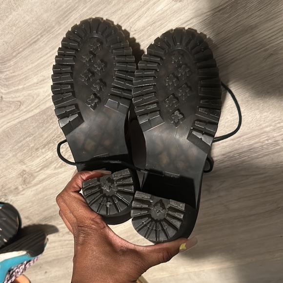 Dr Maarten shoes - Picture 3 of 3